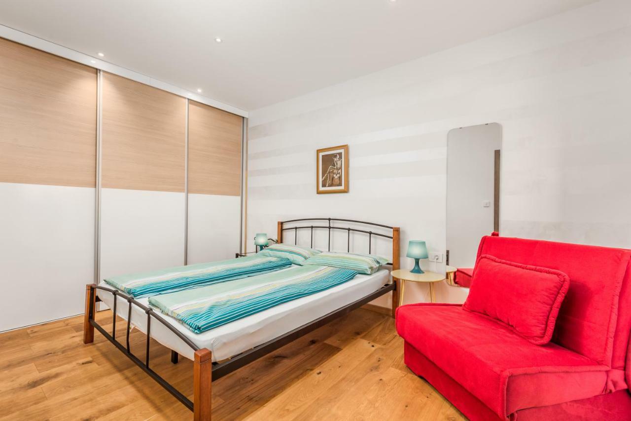 Apartments Linda Sestrunj ภายนอก รูปภาพ